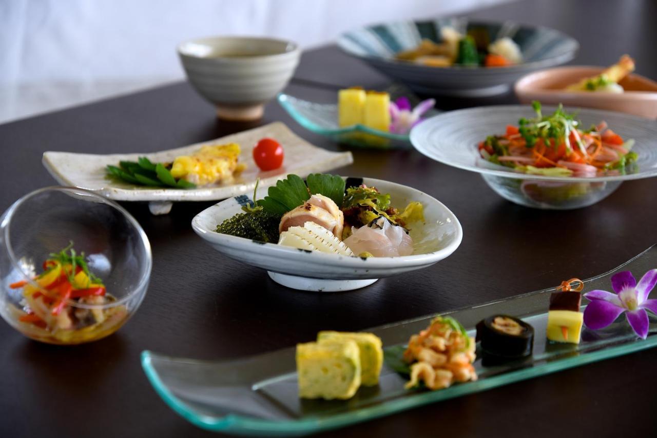 Sakura Resort Hotel Ishigaki Ishigaki  Bagian luar foto