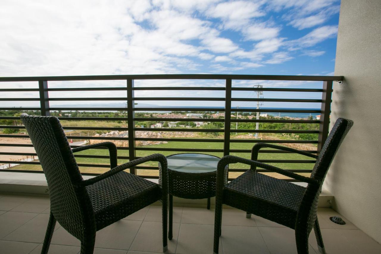 Sakura Resort Hotel Ishigaki Ishigaki  Bagian luar foto