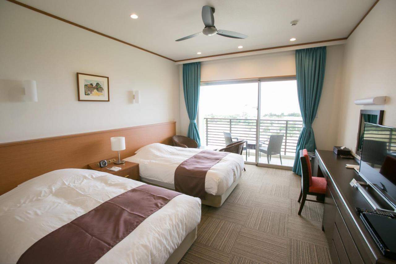 Sakura Resort Hotel Ishigaki Ishigaki  Bagian luar foto